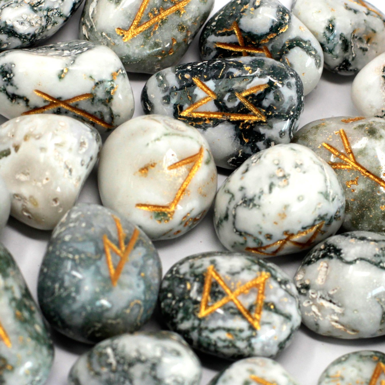 Indian Runes in Pouch - Tree Agate