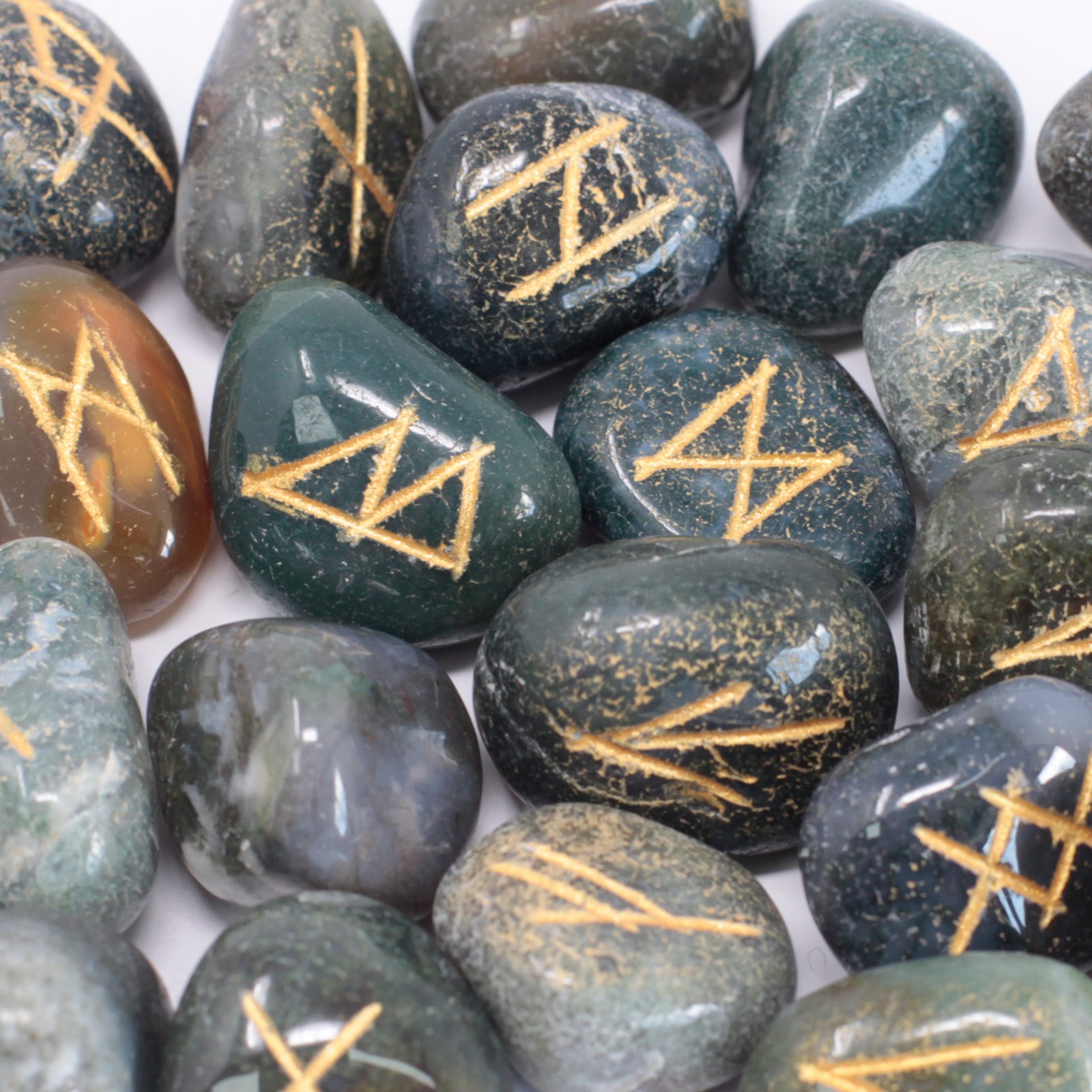 Indian Runes in Pouch - Moss Agate