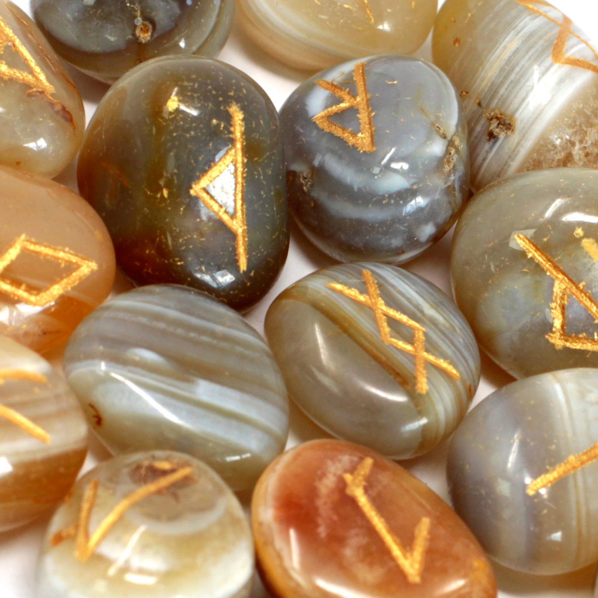Indian Runes in Pouch - Banded Agate