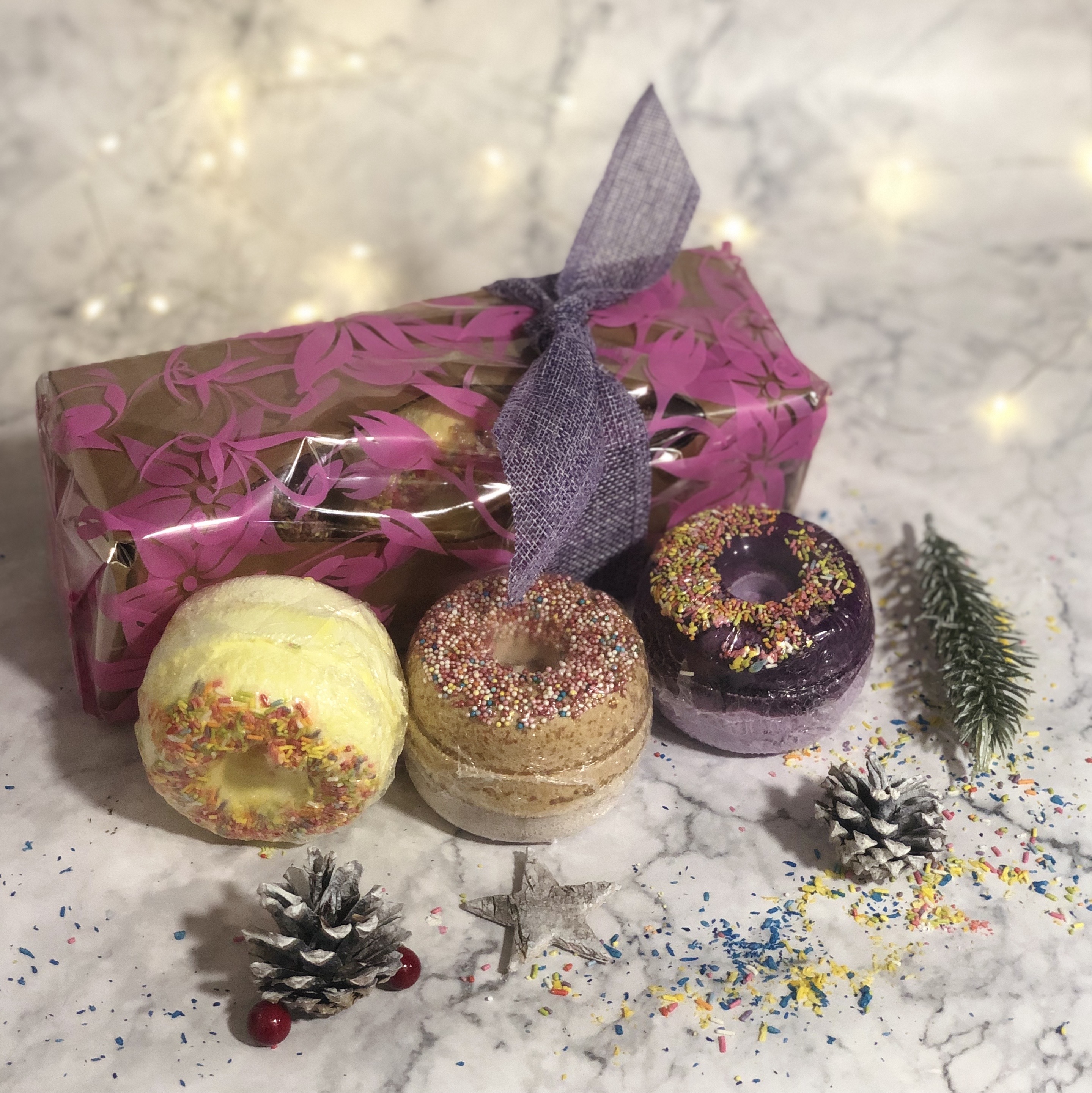 Set of 3 Donut Bathbombs Gift Pack - Mix 2 - Click Image to Close