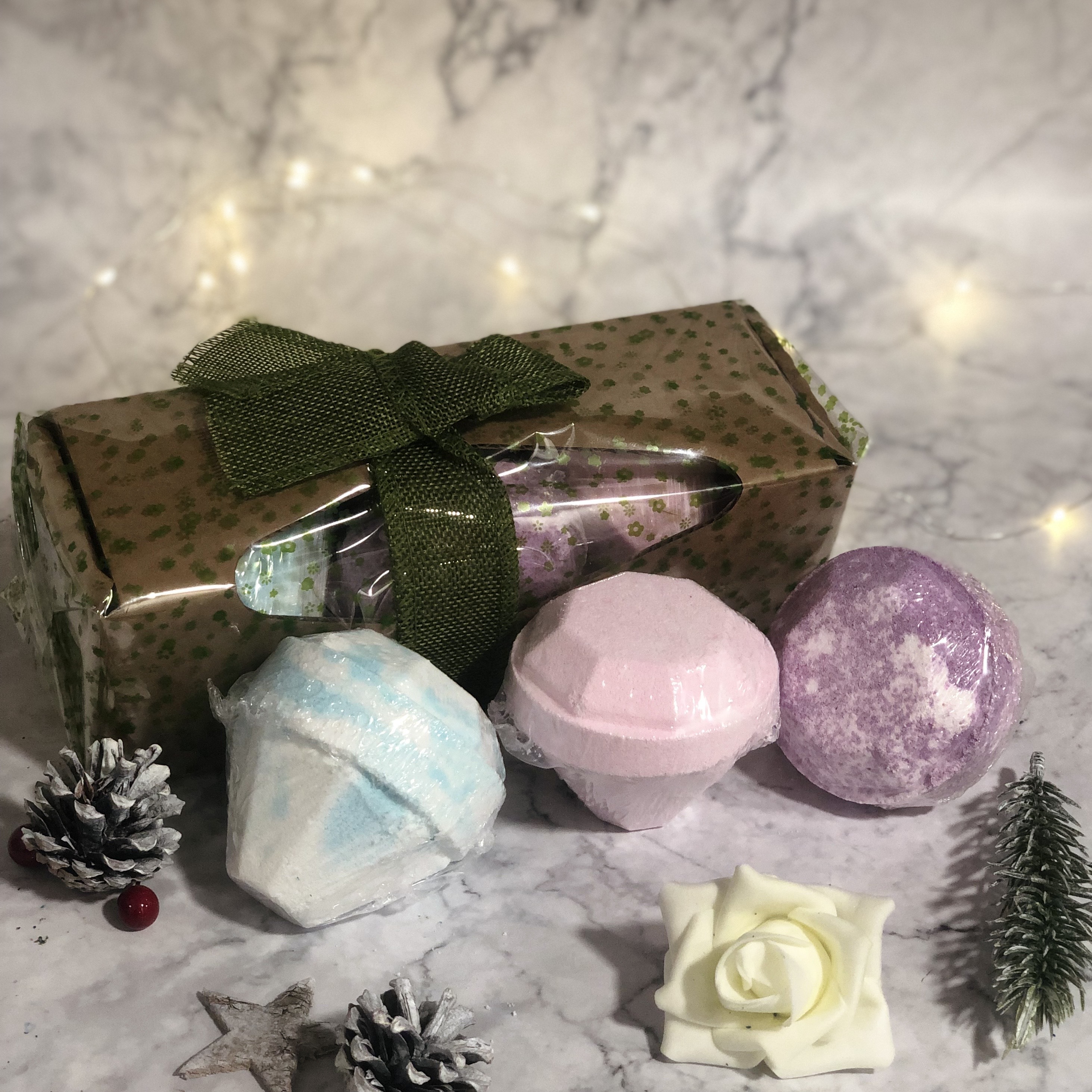Set of 3 Gemstone Bathbombs Gift Pack - Mix 1 - Click Image to Close