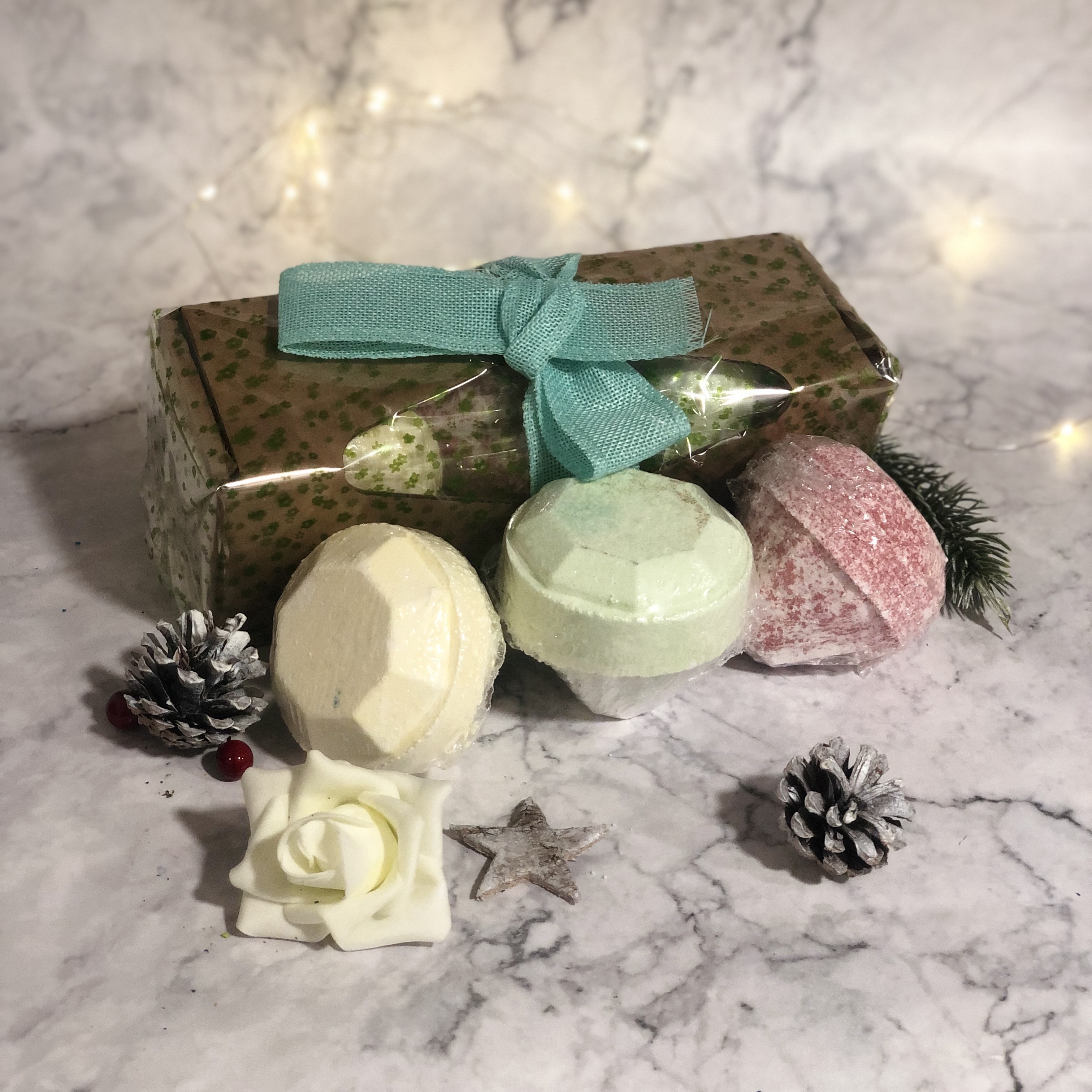 Set of 3 Gemstone Bathbombs Gift Pack - Mix 2 - Click Image to Close
