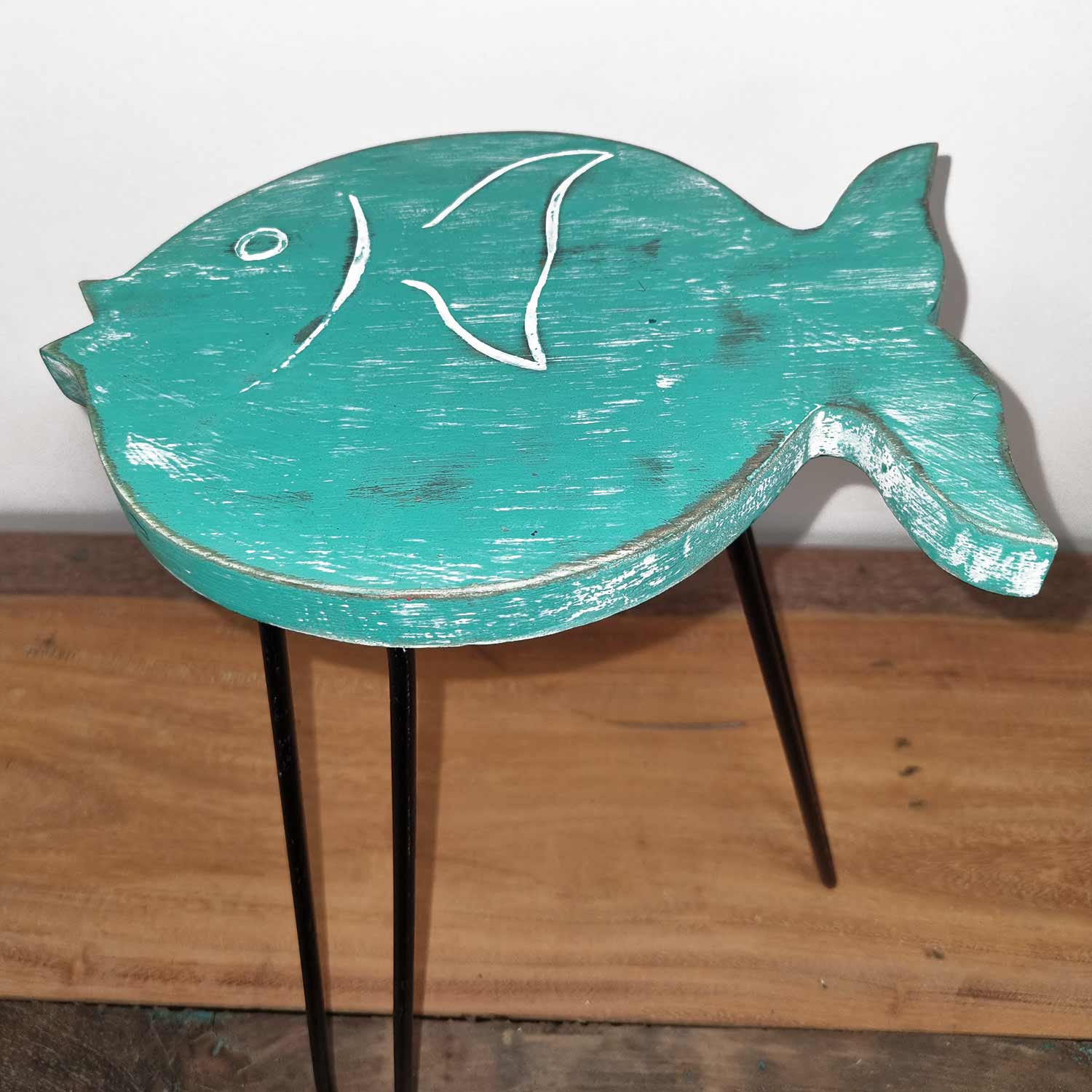 Albasia Wood Fish Stand - Turquoise - Click Image to Close
