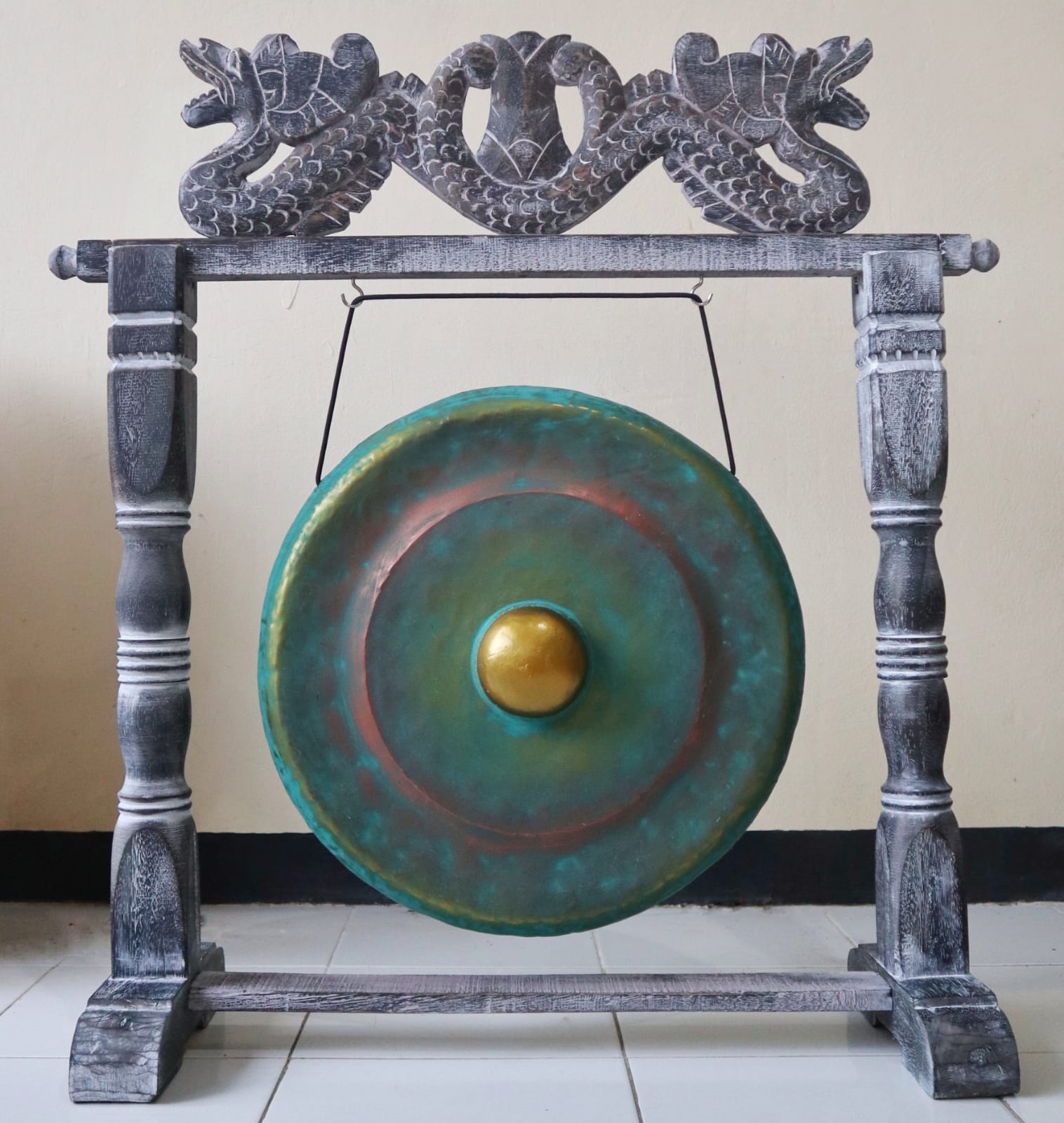 Medium Gong in Stand - 35cm - Greenwash - Click Image to Close